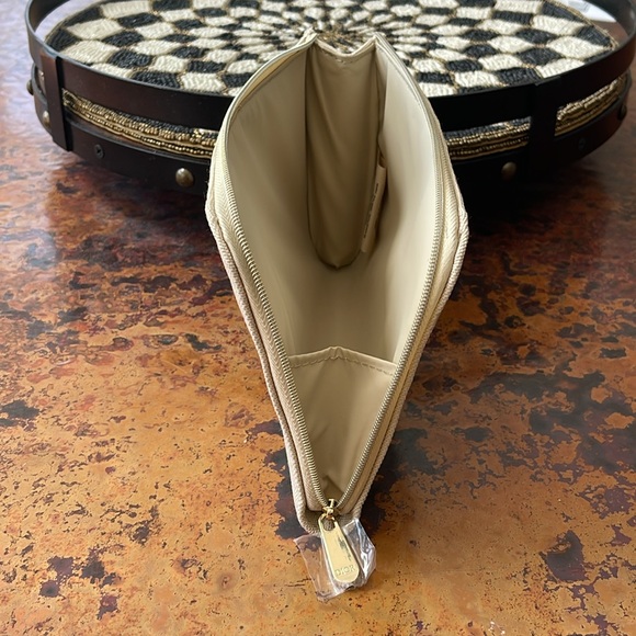 Dior Beauty 3/4 Zipper Beige Recycled Polyester (feels like cotton)Bag Makeup - Picture 6 of 10